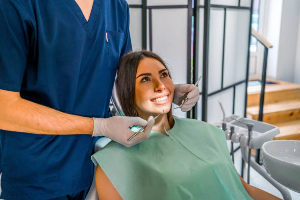 Emergency Dental Services in Lake Bluff, IL